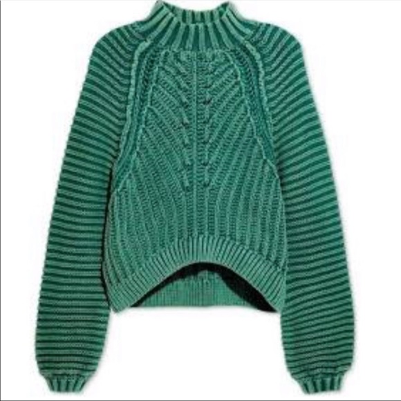 Free People Sweaters - FREE PEOPLE- Sweetheart Sweater